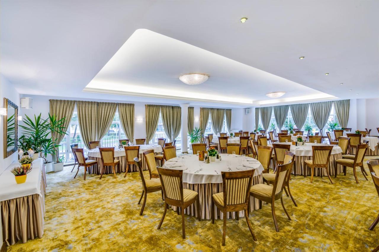 אוסטקה Hotel Lubicz מראה חיצוני תמונה