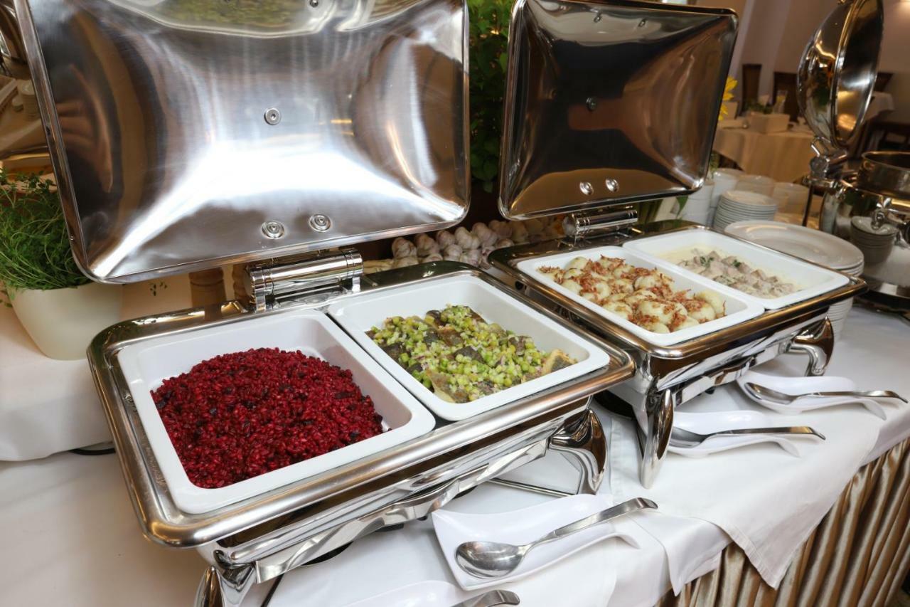 אוסטקה Hotel Lubicz מראה חיצוני תמונה