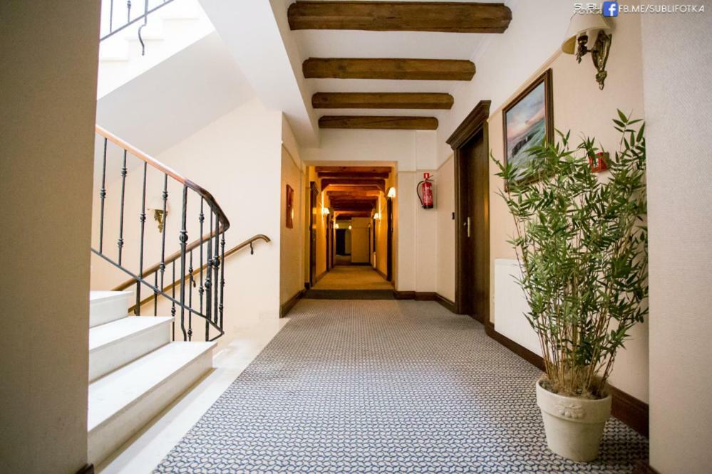 אוסטקה Hotel Lubicz מראה חיצוני תמונה